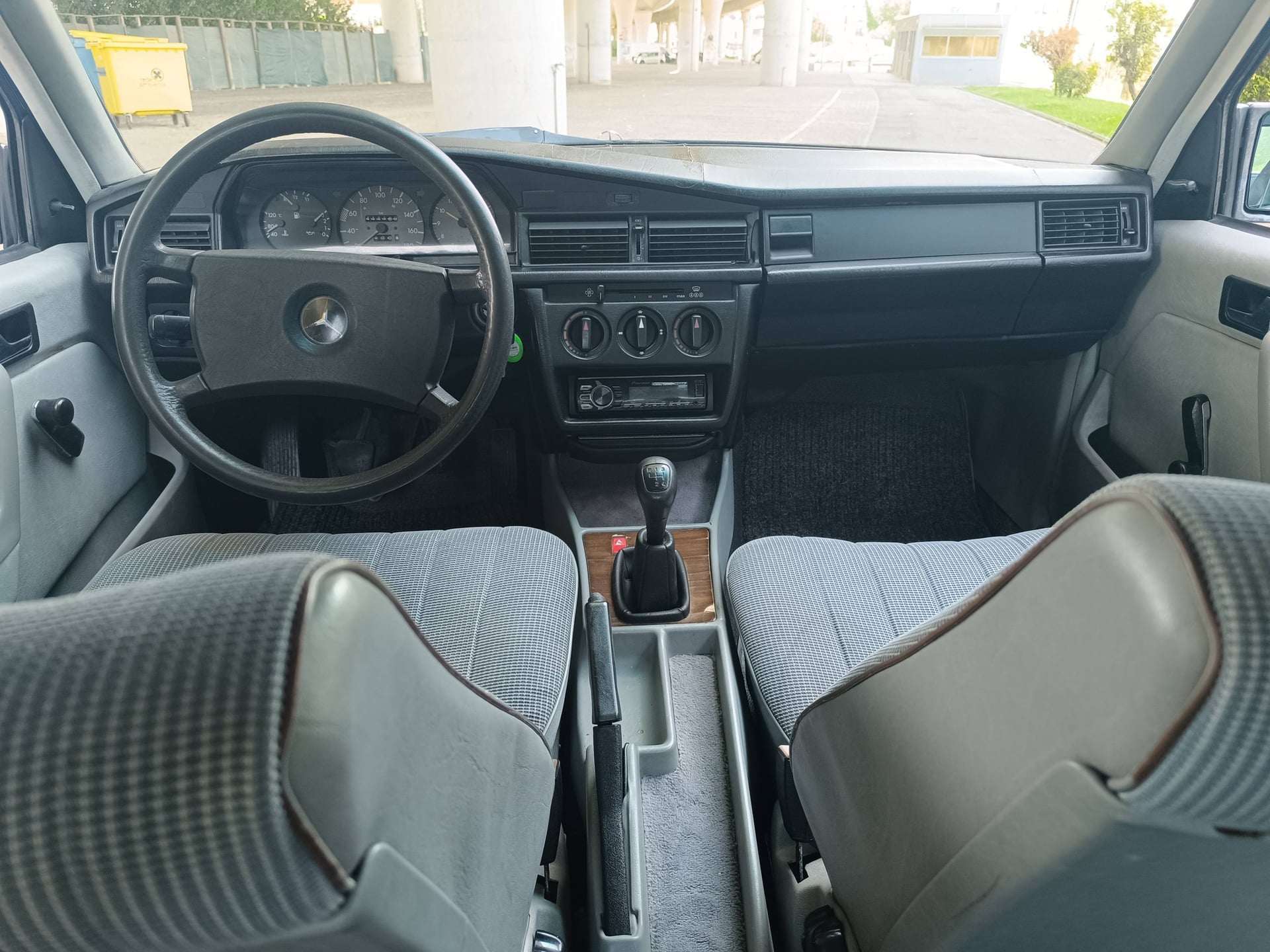 Mercedes 190d