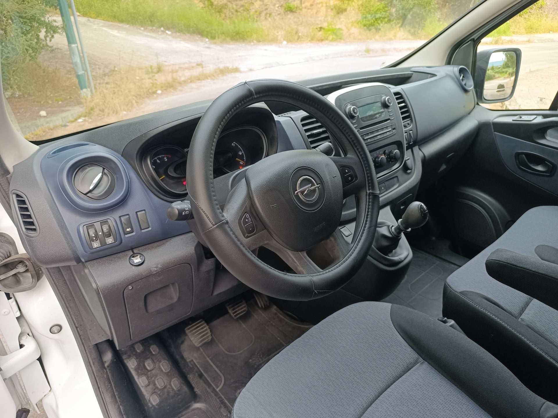 💯Opel  Vivaro 1.6 CDTI     9 lugares 