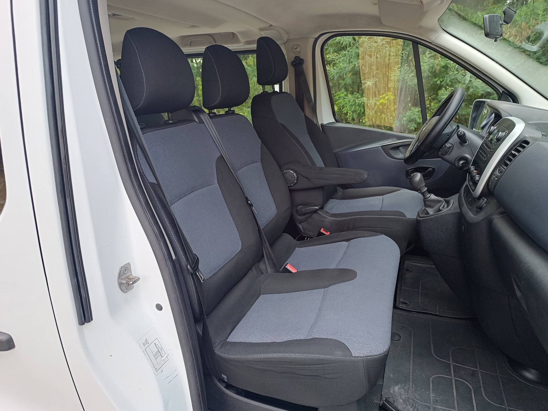 💯Opel  Vivaro 1.6 CDTI     9 lugares 