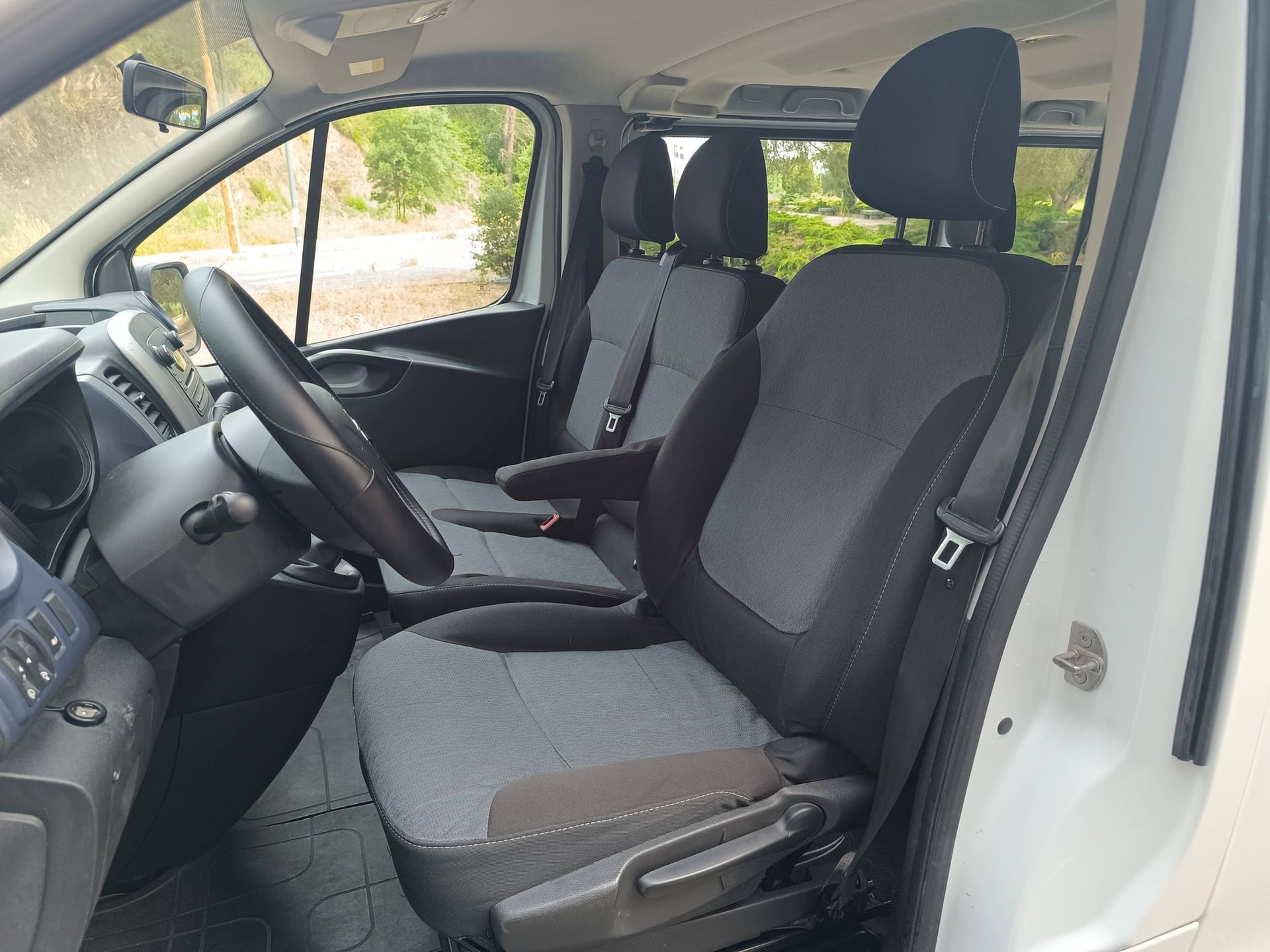 💯Opel  Vivaro 1.6 CDTI     9 lugares 